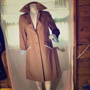On Trend DKNY Spring Trench Coat